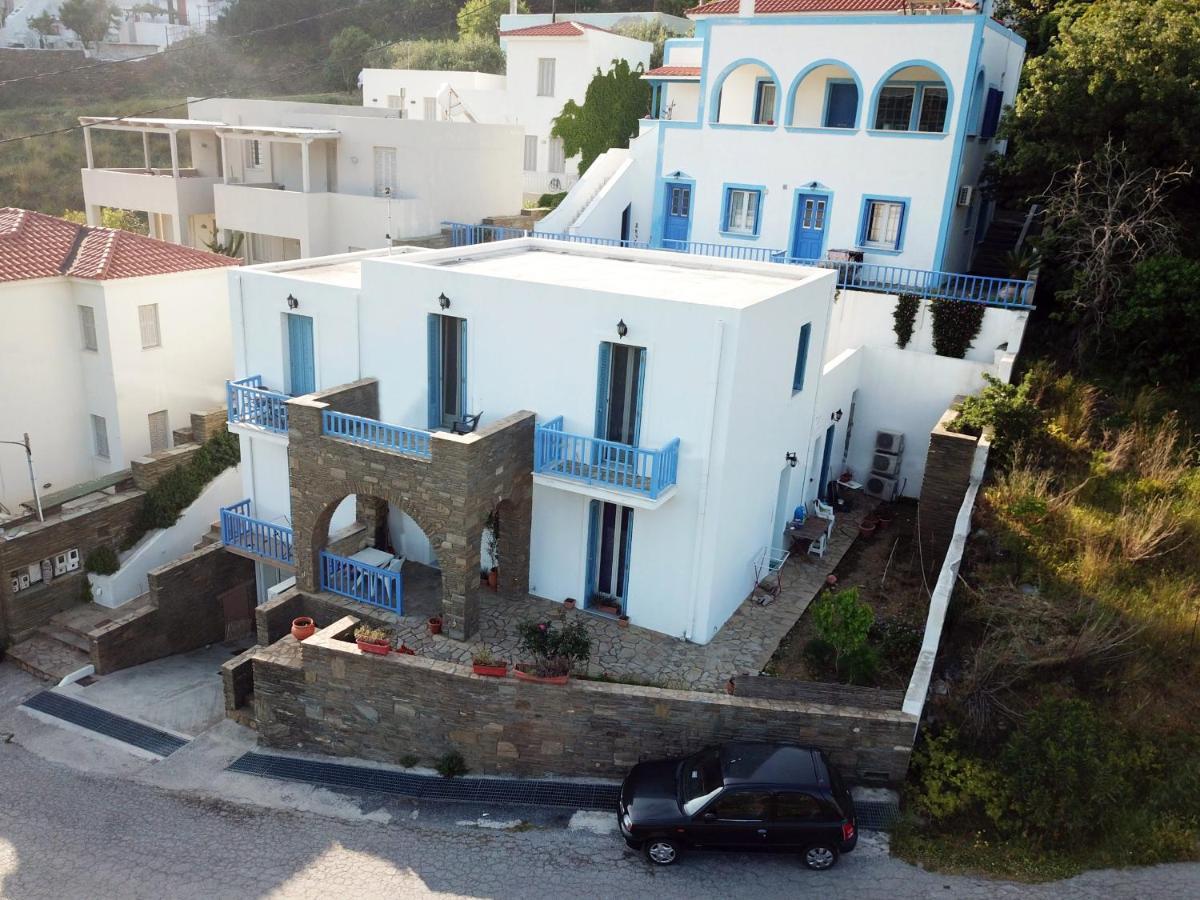 Andros Guesthouses エクステリア 写真