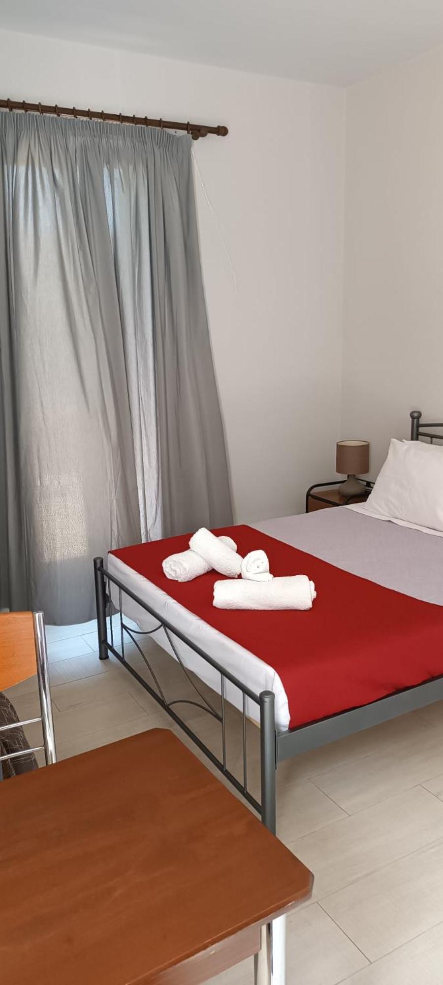 Andros Guesthouses 部屋 写真